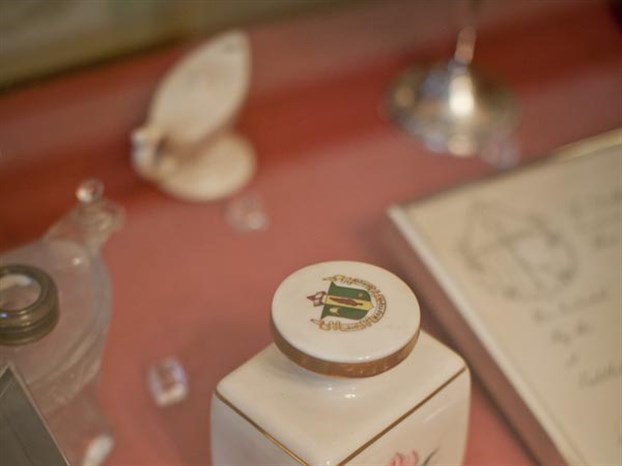 Delta Zeta Mementos